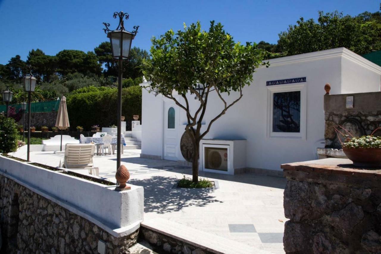 La Casa Dei Merli Capri Exterior photo